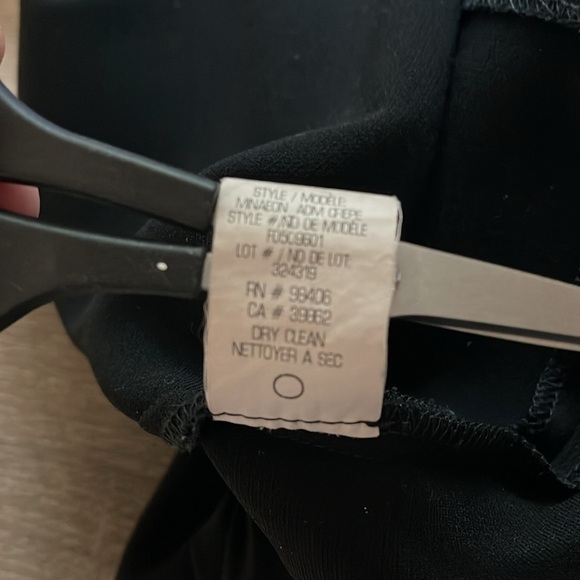 Theory Minaeon Contrast-Trim Crepe Sleeveless Sheath Dress in Black size 4 - Picture 12 of 14